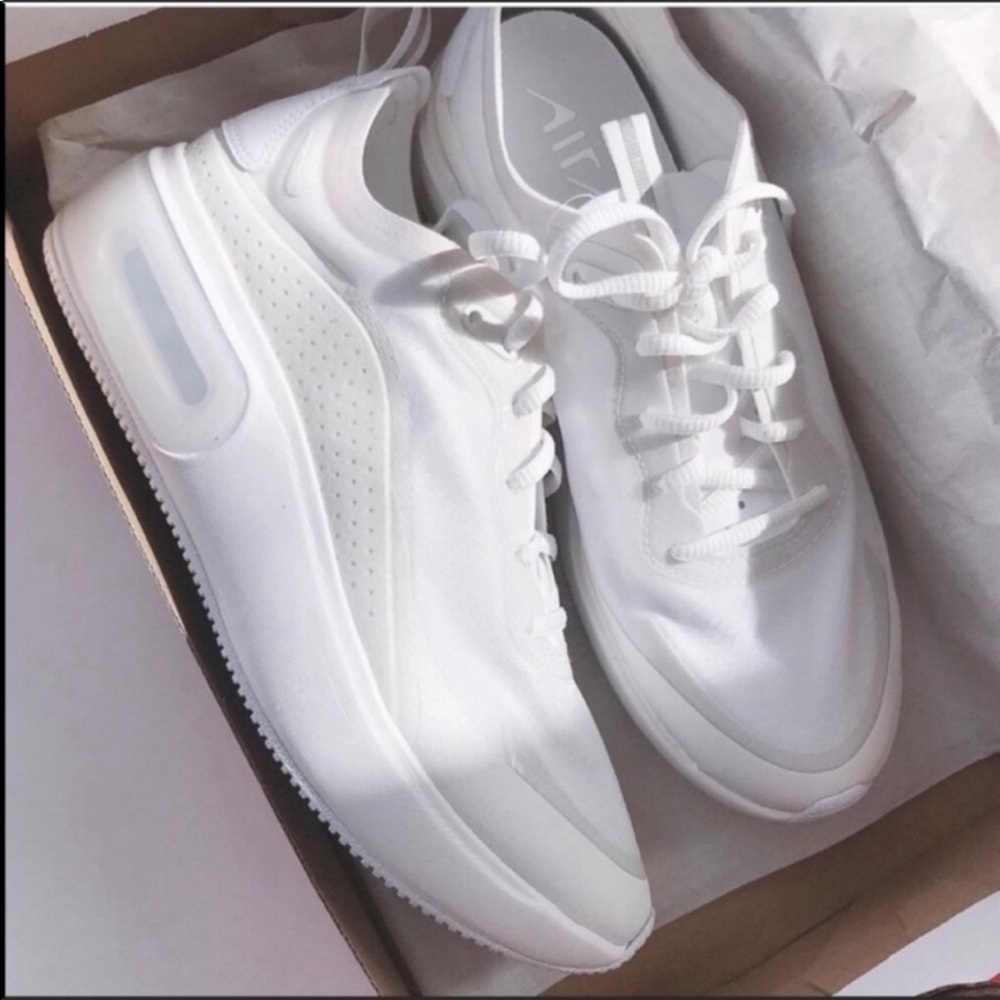 NWT Nike Air Max Dia Special Edition - Picture 4 of 8